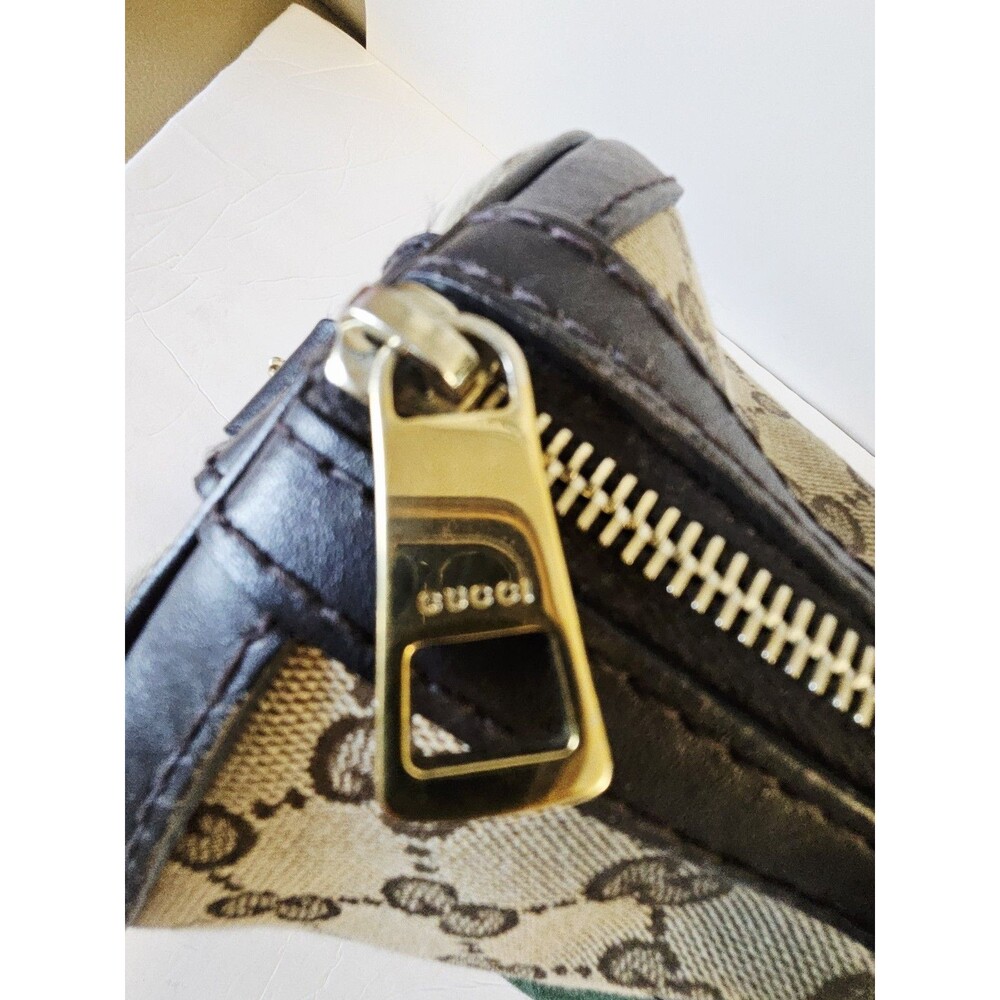 Authentic Gucci Medium Canvas GG Crossbody Bag - Picture 10 of 16